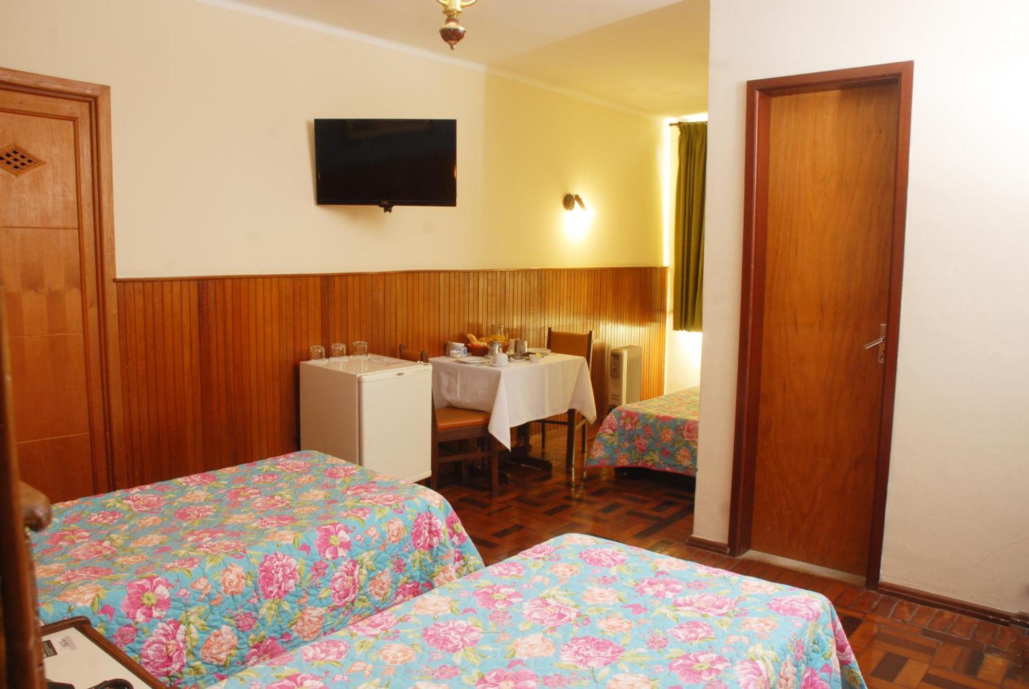 Hotel Bucsky Nova Friburgo Rom bilde